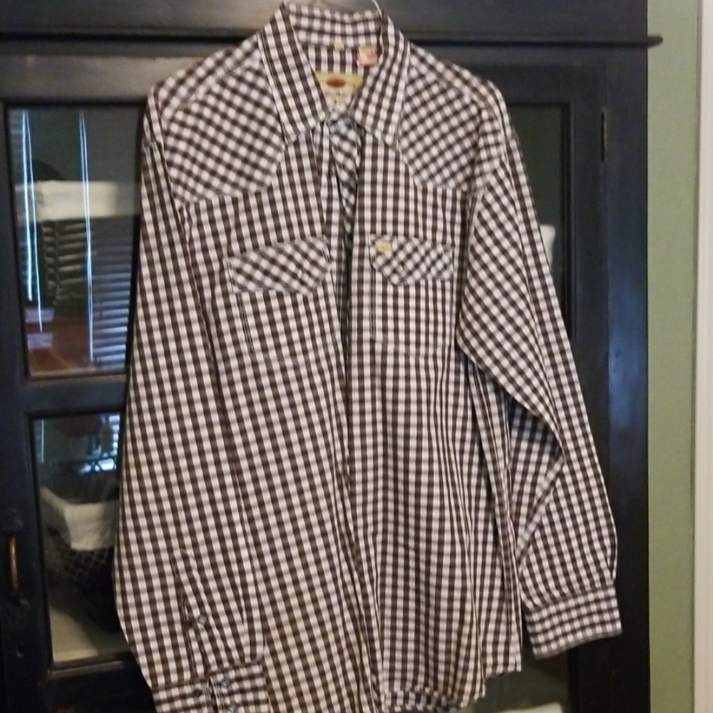 Larry Mahan button down